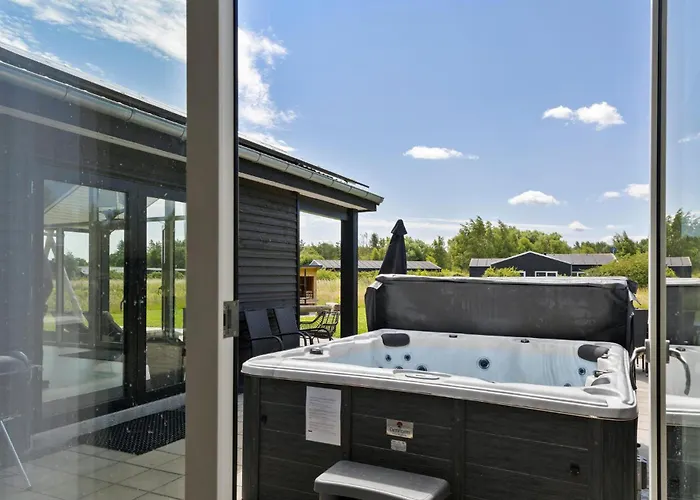 Prázdninový dům Amazing In With Sauna *